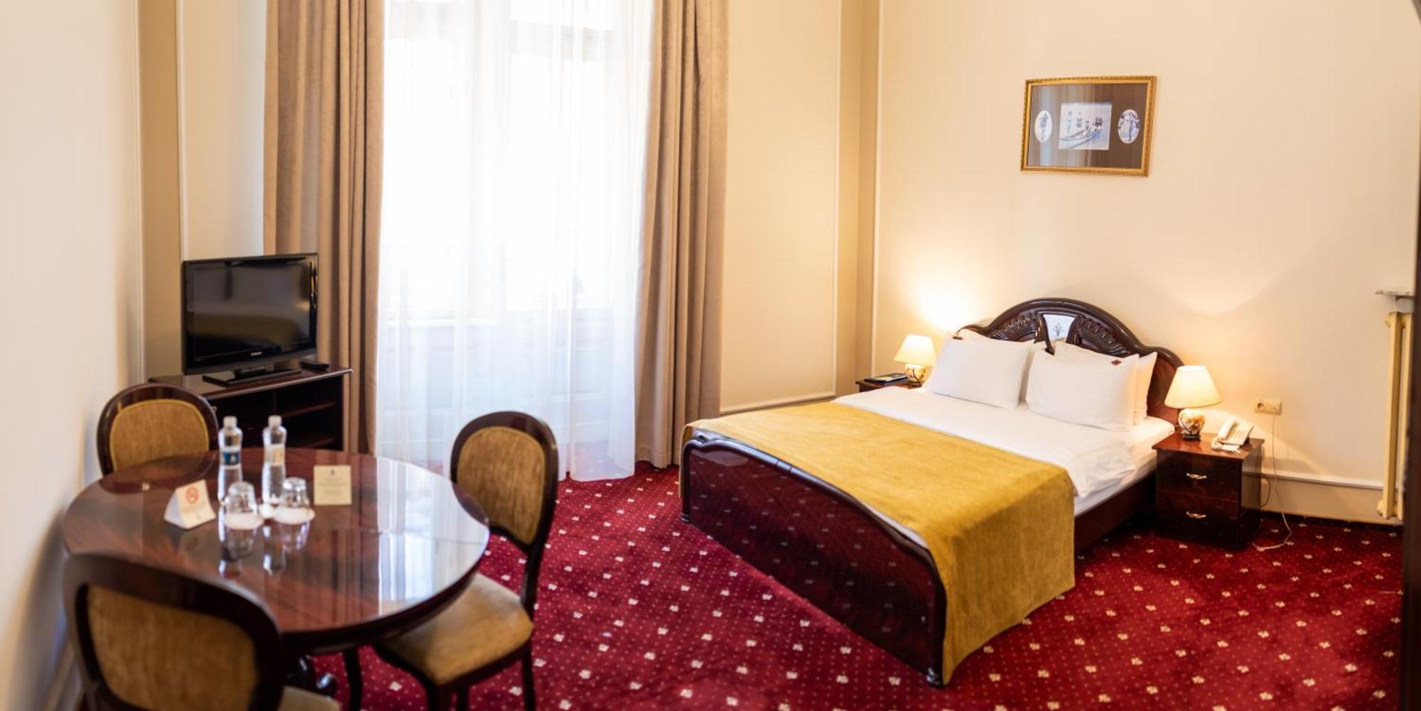 George Hotel Lviv Bagian luar foto
