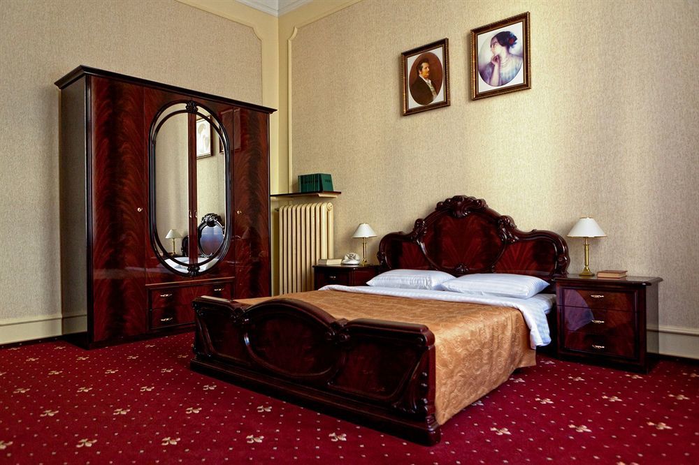 George Hotel Lviv Bagian luar foto