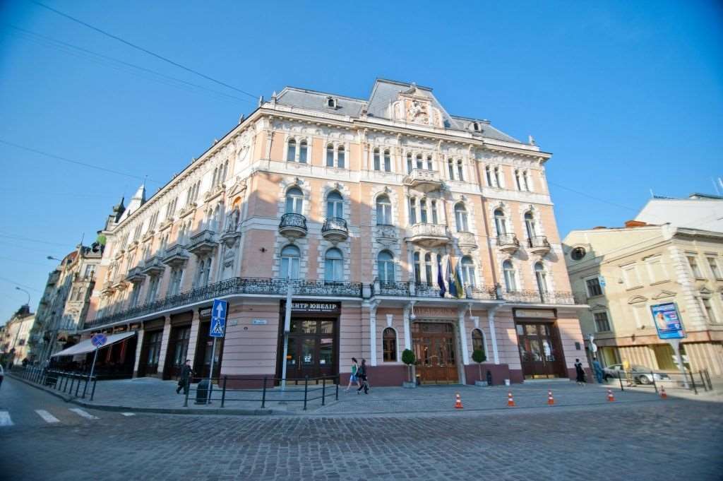 George Hotel Lviv Bagian luar foto