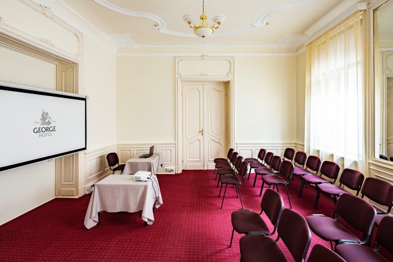 George Hotel Lviv Bagian luar foto